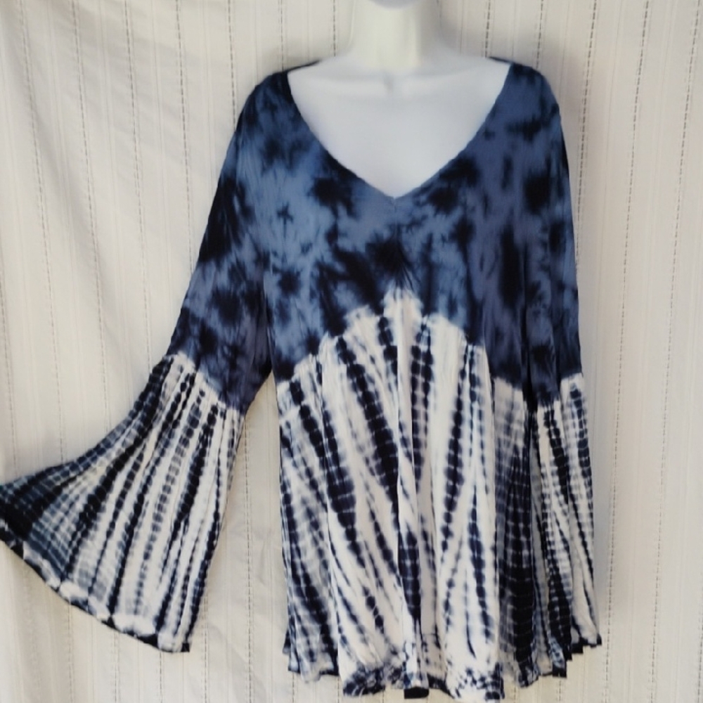 Live and Let Live Blue Asymmetrical Long Sleeve Blouse